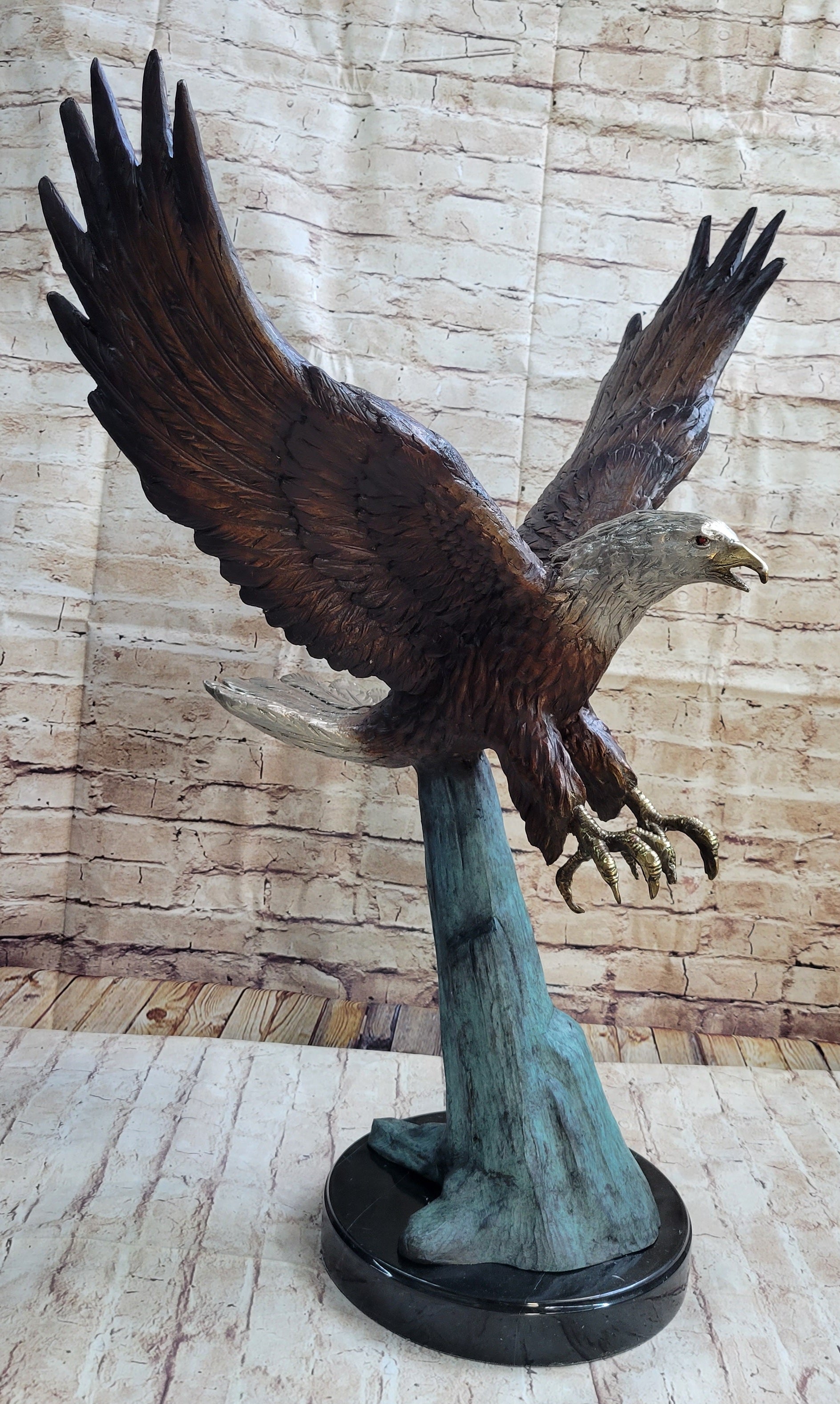 Perched Bird of Prey Bronze Statue Sculpture ornithology Eagle 