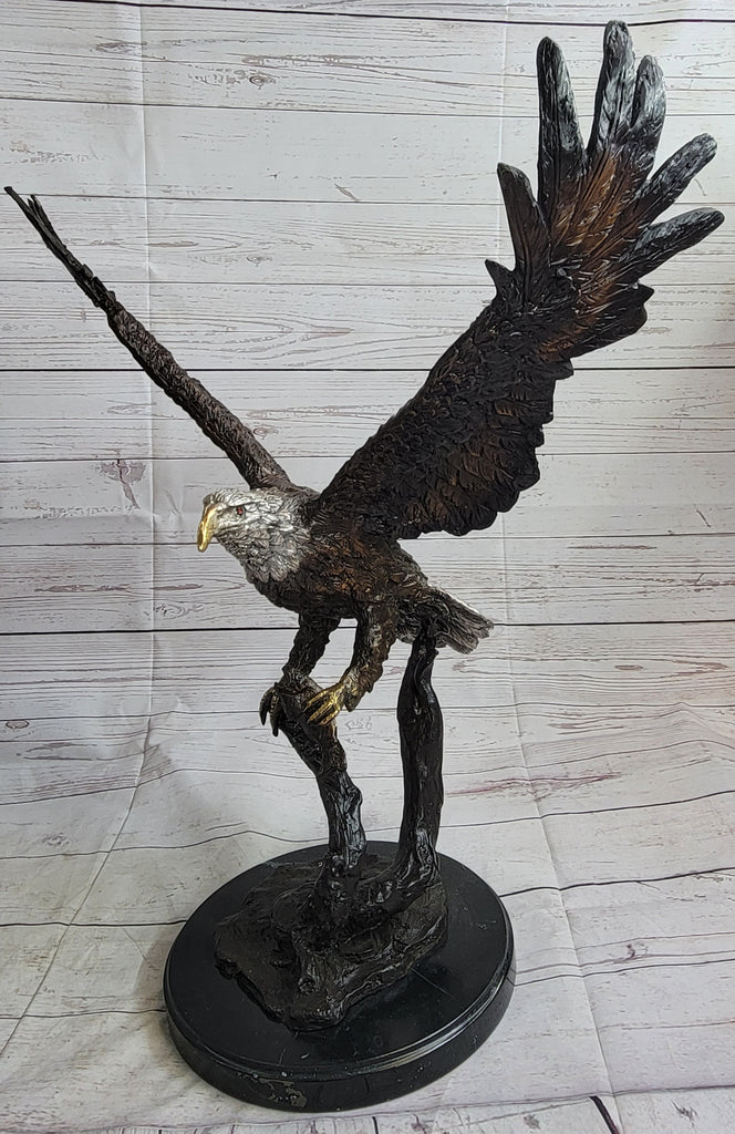 Celebrating the Avian World: Exquisite Bronze Bird Sculptures at Bronzhaus