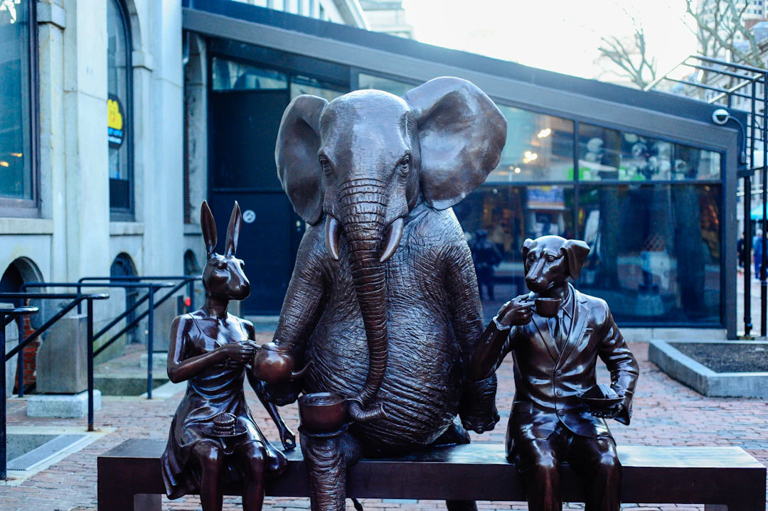 Choosing Charming Bronze Animal Sculptures for Your Home