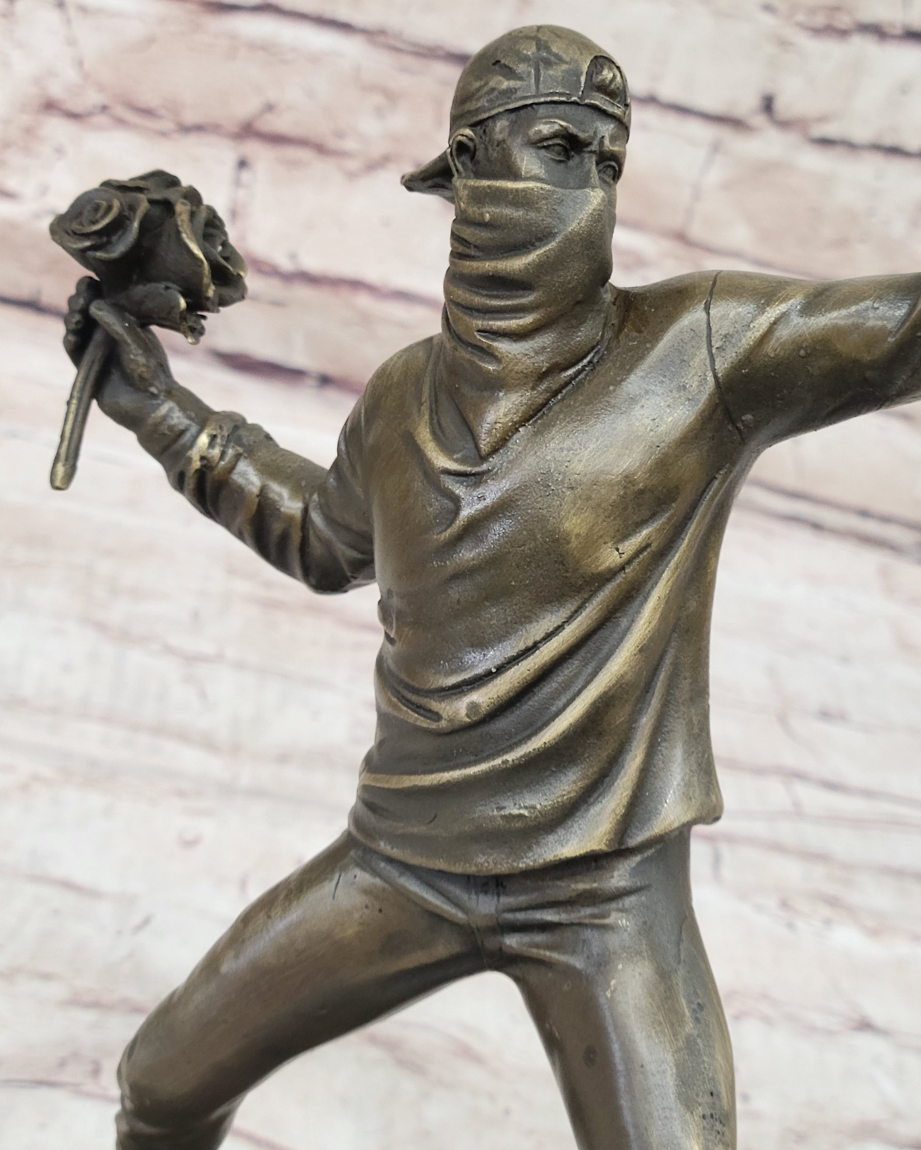 Banksy England Street Art BRONZE FLOWER THROWER BOMBER Statue Sculpture  Figurine