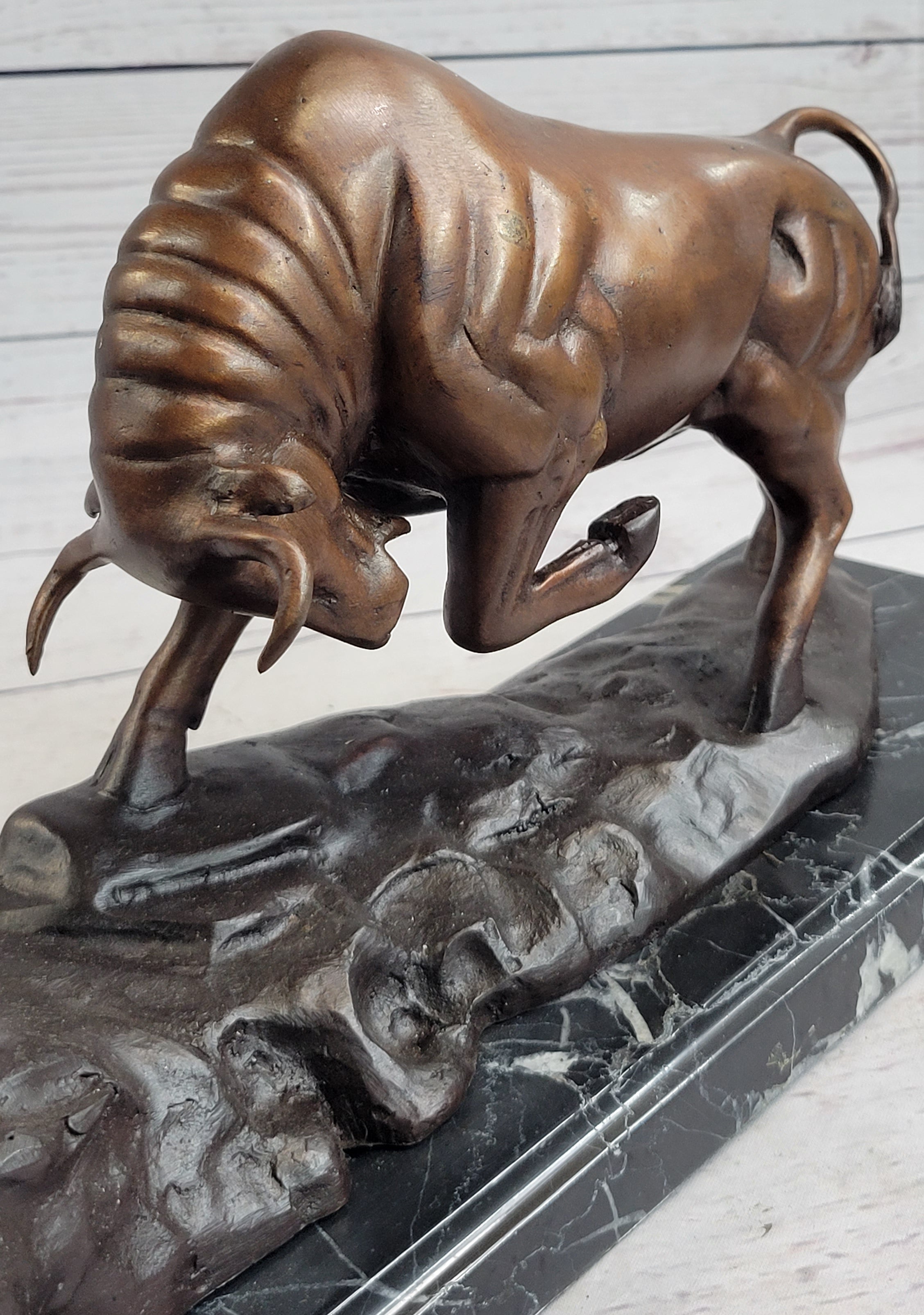 Decorative retailer bull of wall street figure