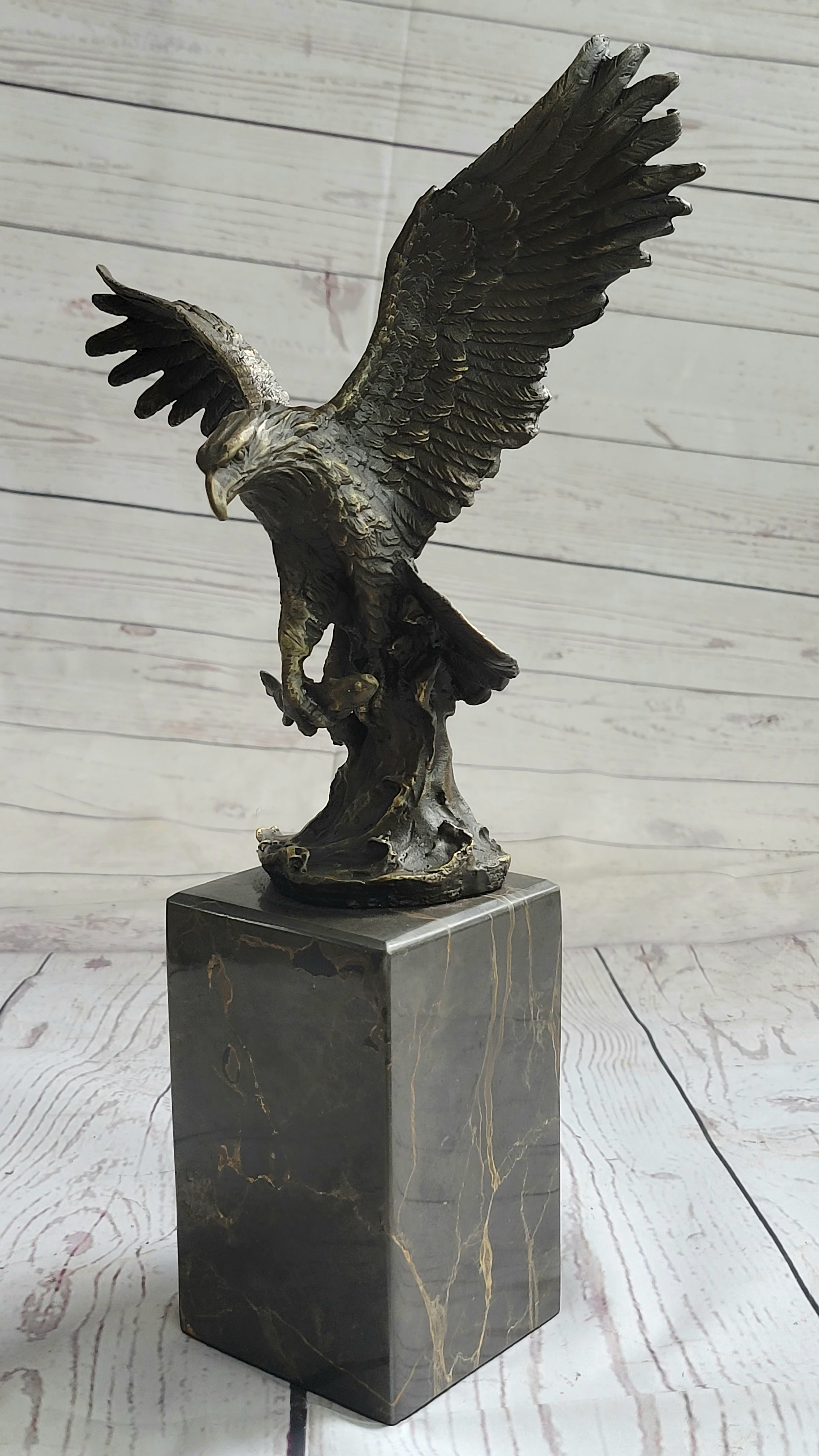 American Bald Eagle Sculpture Winter Watch #8113 by Lance Domonoske discount Mill Creek