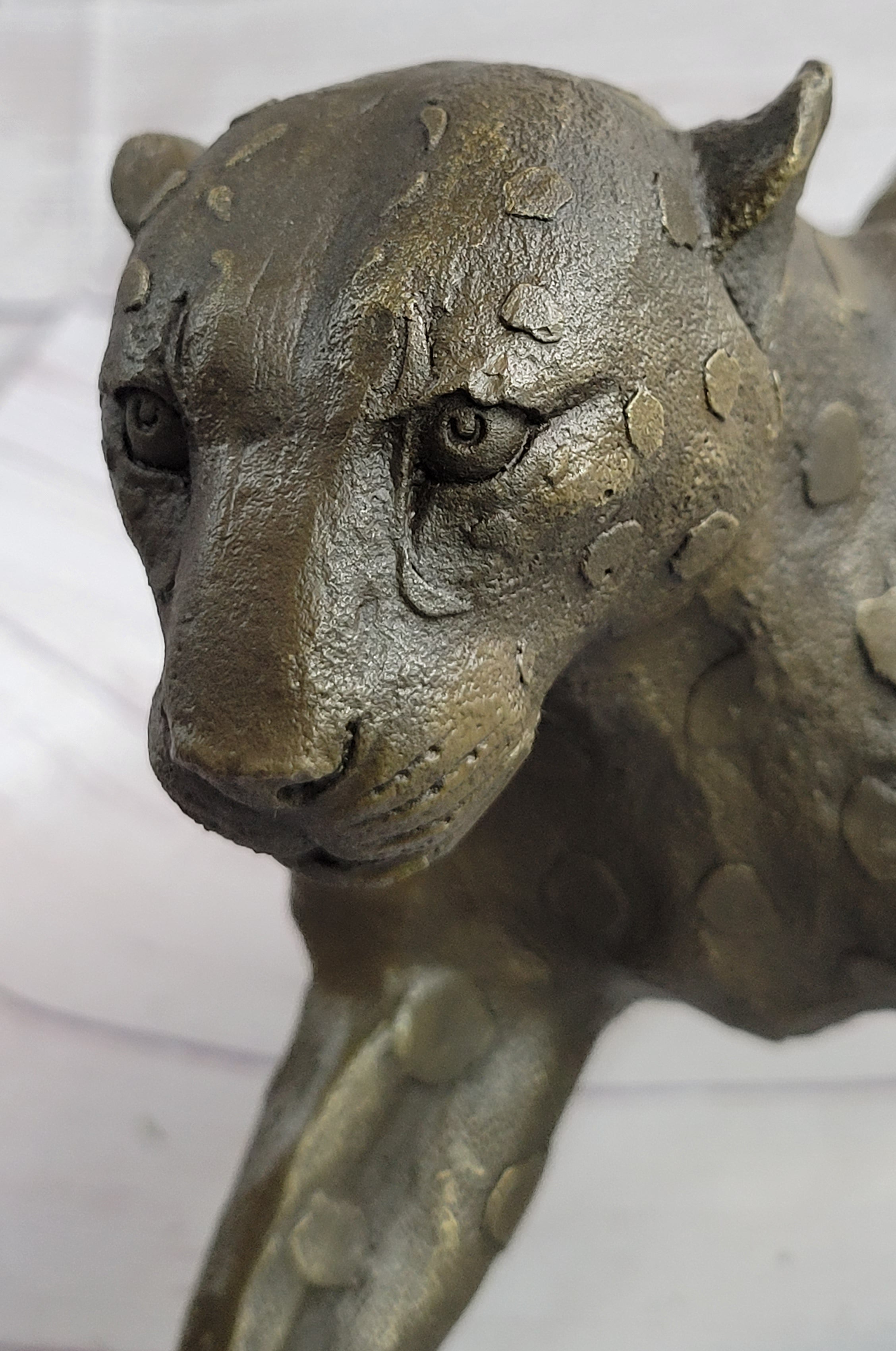 Hot Cast Bronze Cheetah Cat Figurine Sculpture Statue Decor – Bronzhaus
