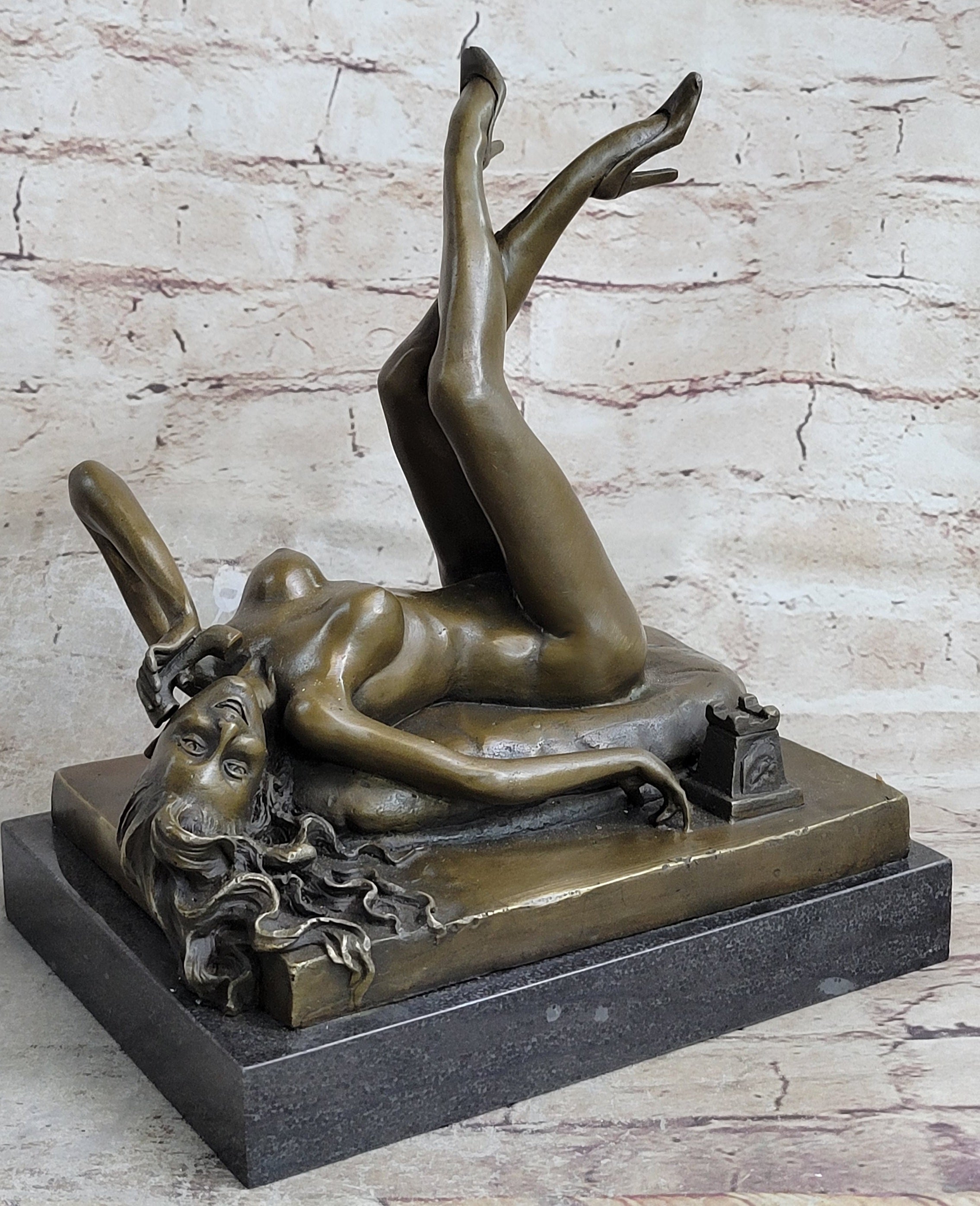 Sculpture Bronze érotique FINE ARTS 'Bondage Girl ELLA' - Art Décoratif Or/argent
